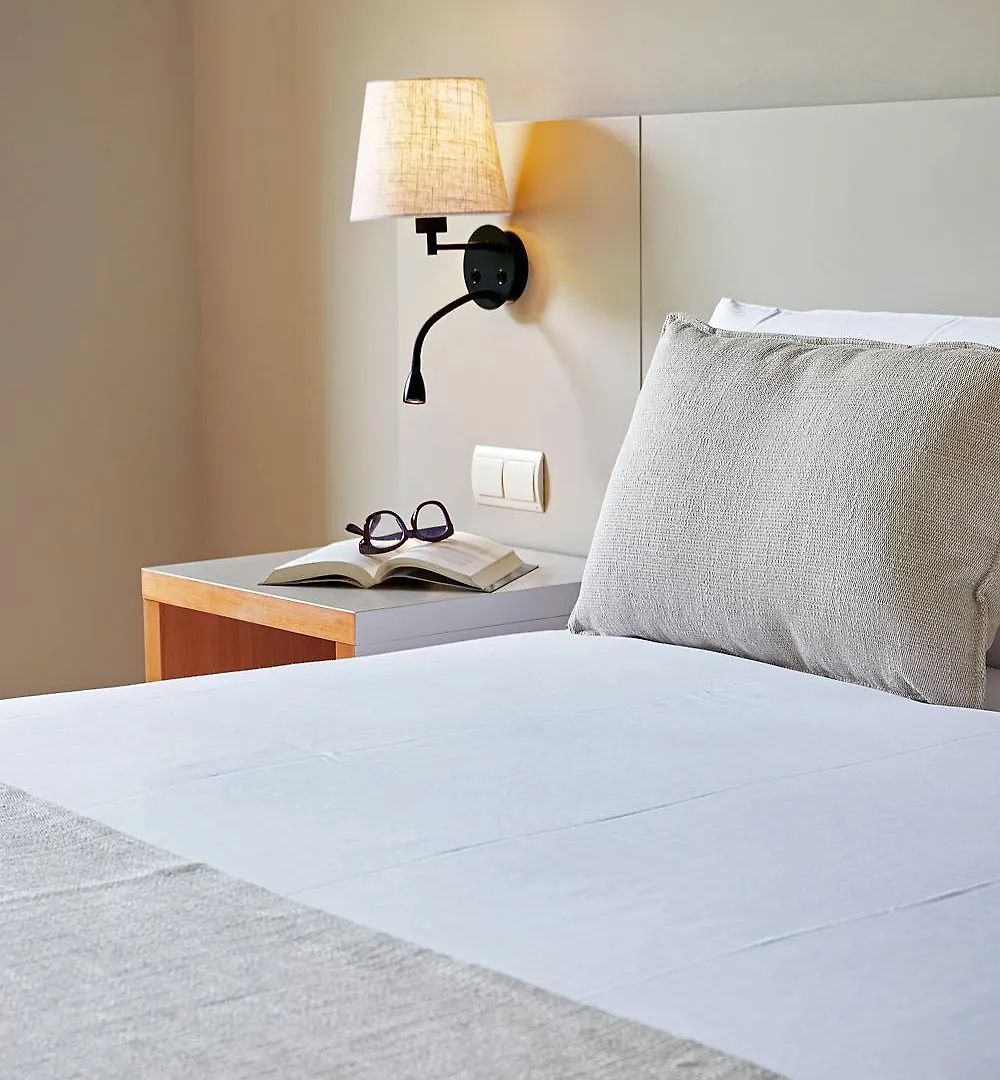 Hotel Sukha Escoriaza 4*,  Spanien